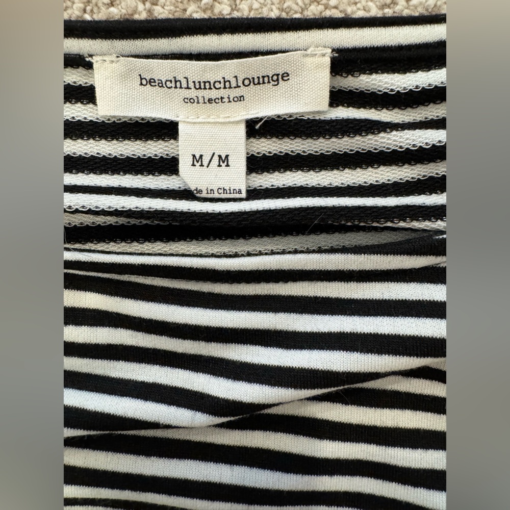 NWOT Beach Lunch Lounge Collection Sloane Bell Sleeve Black & White Striped Top - Picture 8 of 9